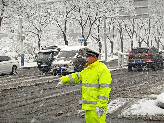 如何保養舜發反光雨衣？